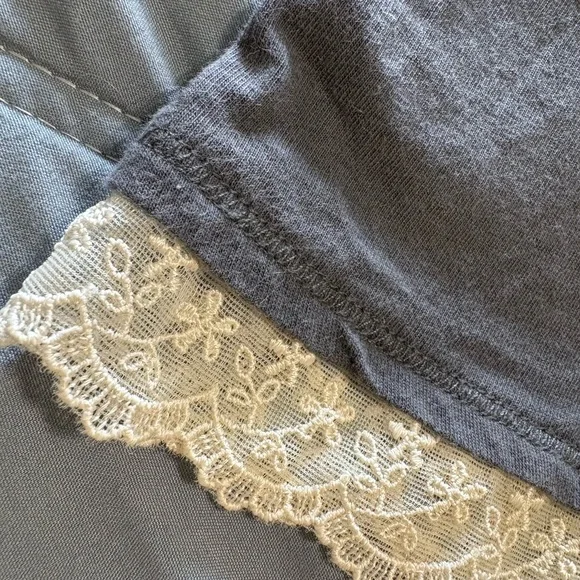 American Eagle Outfitters Lace-Trimmed Tank Camisole Vintage AE - Picture 9 of 12